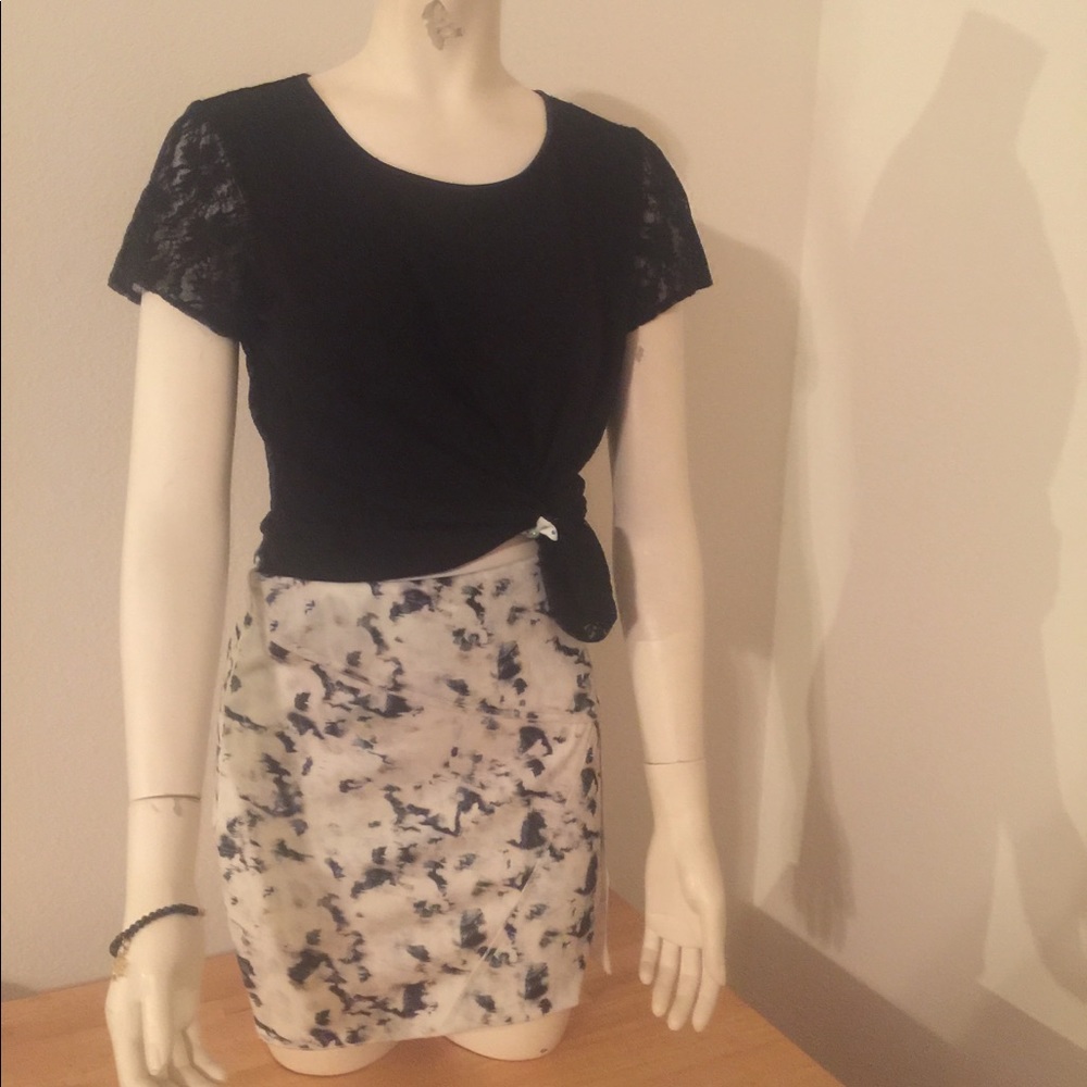 Zara Marble skirt  Sz S black and white